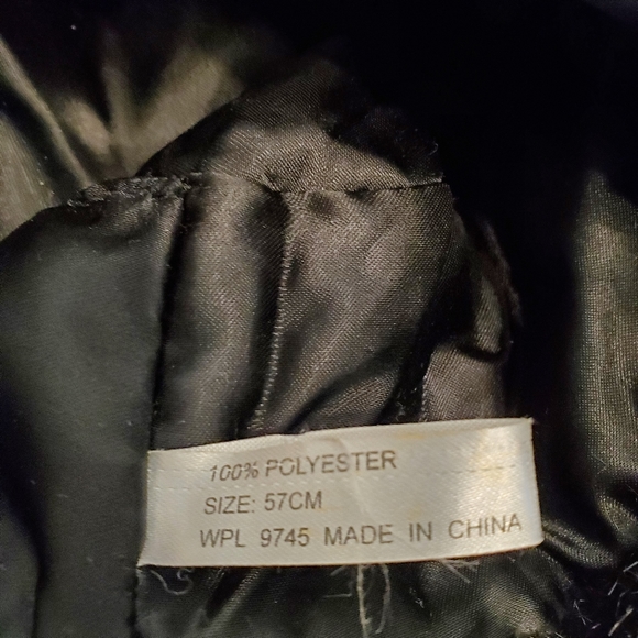 Women's Polyester Faux Fur Hat size Medium - Picture 3 of 3